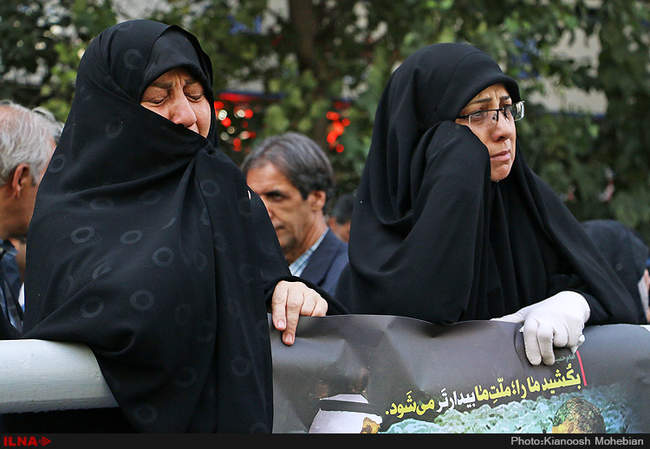 مراسم تشییع پیکر جان‌ باختگان فاجعه منا در تهران/2