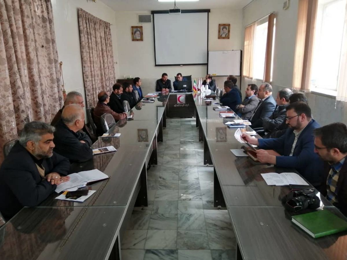 164 سرپرست خانوار نایینی بدون بیمه هستند/ نیازمند آگاهی‌سازی جامعه نسبت به بیمه اجتماعی هستیم