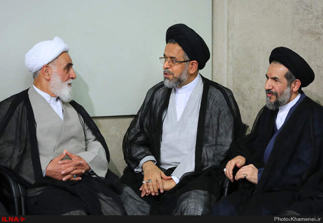 دیدار مسئولان نظام و سفرای کشورهای اسلامی با رهبر انقلاب