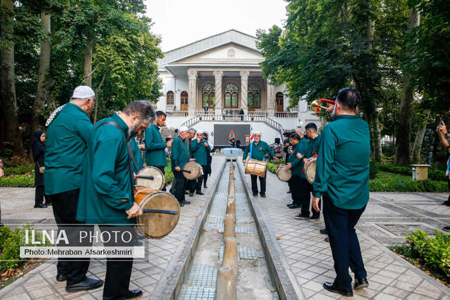 آئین «یادمان خون ایران