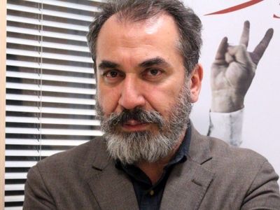 سیامک انصاری عذرخواهی کرد