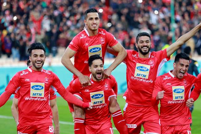 فریم‌های جذاب بازی پرسپولیس - پدیده