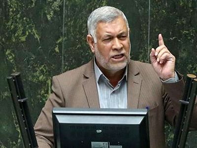 همه کسانی که از دولت طلب دارند می‌توانند با دولت تهاتر کنند