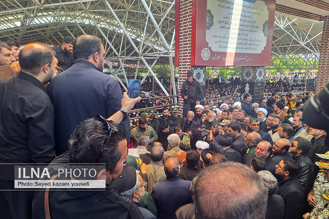 امام جمعه شهید تبریز در گلزار شهدا آرام گرفت