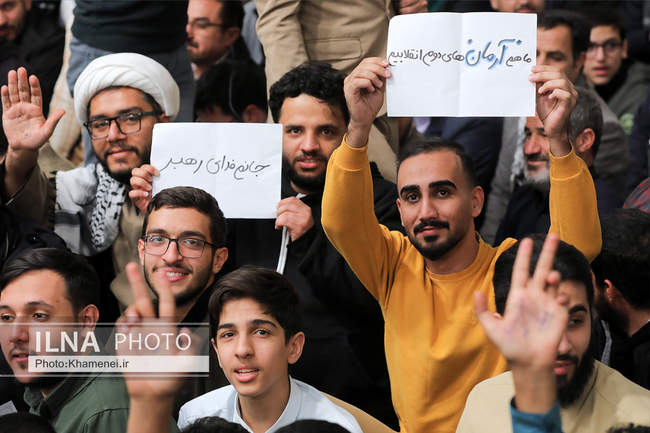 دیدار اقشار مردم با رهبر انقلاب به مناسبت چهل‌وهفتمین سالگرد پیروزی