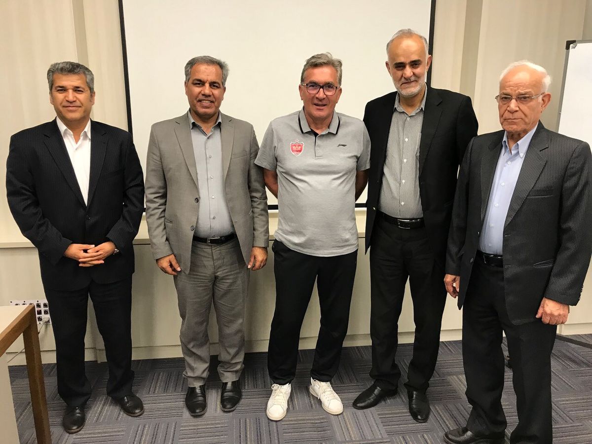نشست فوق‌العاده هیات مدیره پرسپولیس برای تسویه مطالبات برانکو