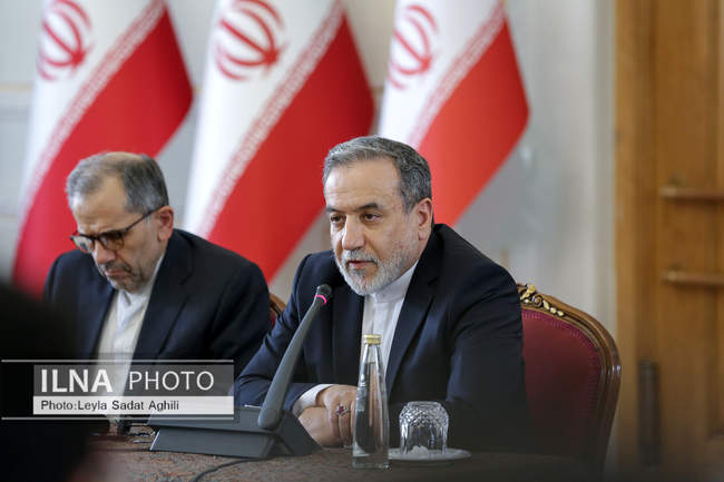 نشست وزیر خارجه با سفرای کشورهای خارجی