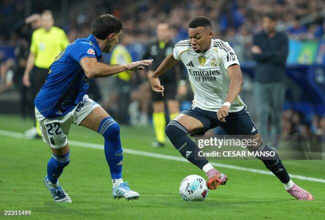TOPSHOT-FBL-ESP-LIGA-OVIEDO-REAL MADRID (2)