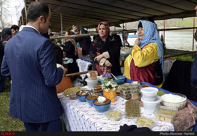 برگزاری جشنواره سمنوپزان در رودبار 
