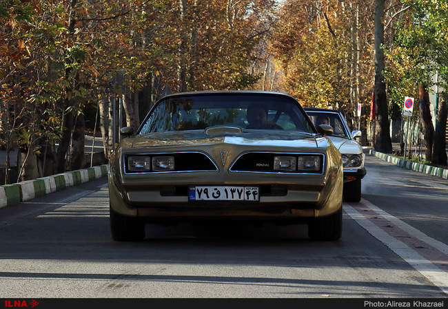 رالی تور شهری وسیله های نقلیه تاریخی