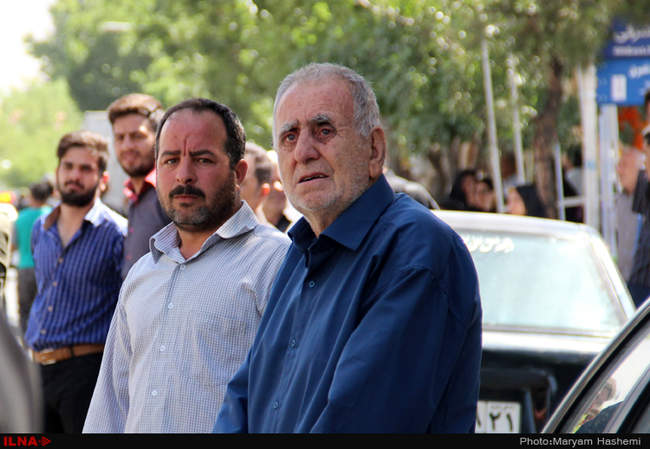 مراسم  تشییع پیکر شهید مدافع حرم مرتضی مسیب زاده در کرج 