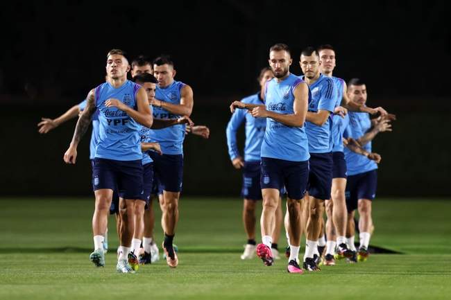 گزارش تصویری: آگوئرو میهمان تمرینات آرژانتین قبل از فینال جام جهانی 