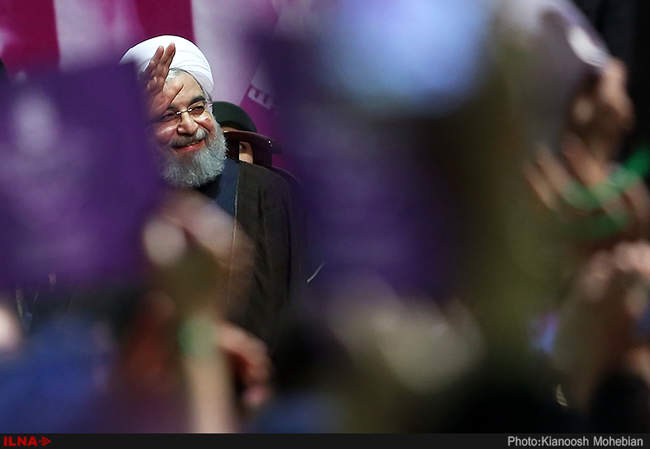 همایش سراسری زنان حامی حسن روحانی در ورزشگاه شیرودی-2