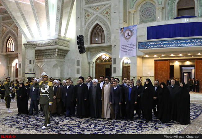 تجدید میثاق رییس‌جمهور و هیات دولت با آرمان‌های بنیانگذار انقلاب 