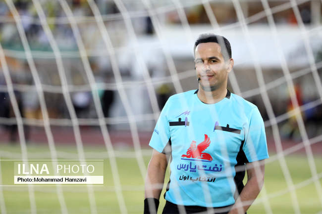 دیدار تیم های فوتبال فجرشهیدسپاسی شیراز وپارس جنوبی جم