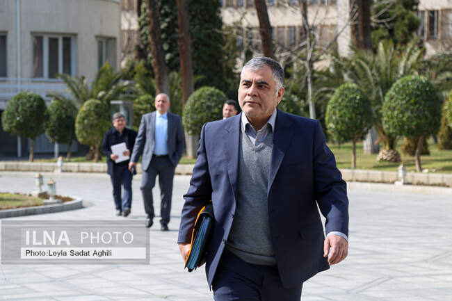  محسن پاک‌نژاد وزیر نفت