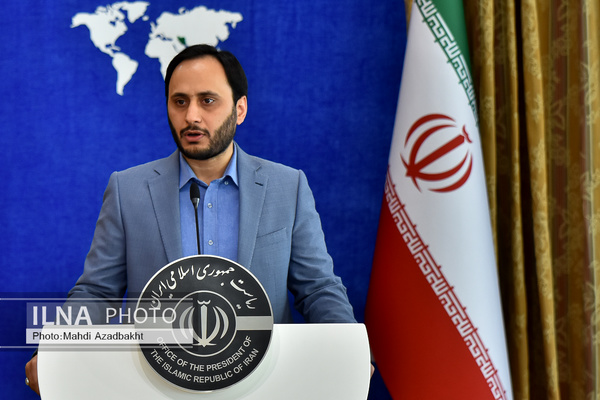 بهادری جهرمی: قیمت دارو برای مصرف کننده نهایی ثابت می‌ماند