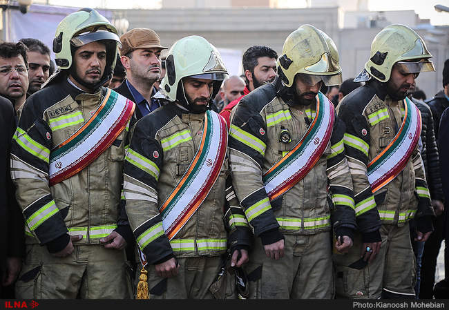 مراسم تشییع پیکر آتش‌نشان شهید سید احسان جامعی