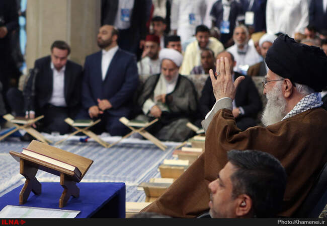 دیدار شرکت‌کنندگان در مسابقات بین‌المللى قرآن کریم‌ بارهبر انقلاب اسلامی 