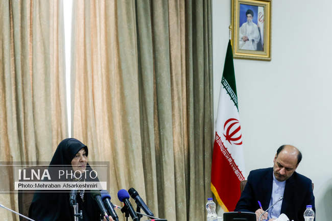 مراسم رونمایی از گزارش سالانه نقض حقوق بشر در آمریکا و انگلیس