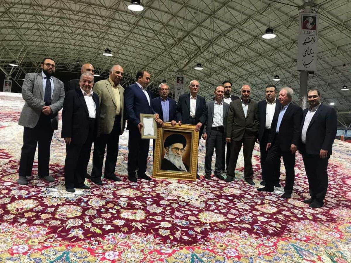 بافت بزرگترین فرش جهان به دست هنرمندان تبریزی 