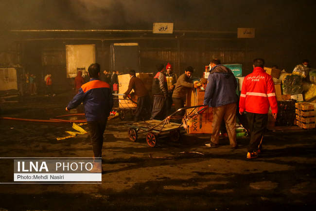 آتش‌سوزی در بارانداز ۱۲ هزار متری در شوش 