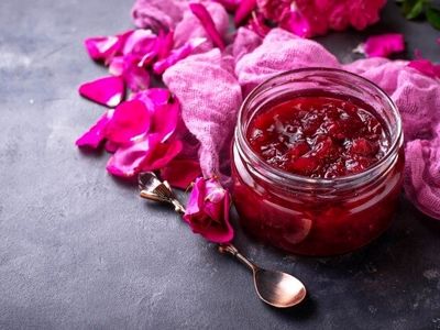طرز تهیه مربای گل سرخ تازه