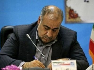 آموزش و پرورش در ریشه‌کن شدن بی‌سوادی تلاش کند