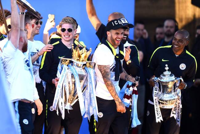 جشن خیابانی بازیکنان منچسترسیتی(تصاویر)