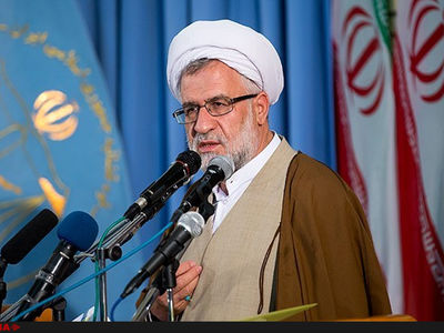 انسان هیچگاه بازنشسته نمی‌شود/ در انتقال تجربیات ضعیف هستیم