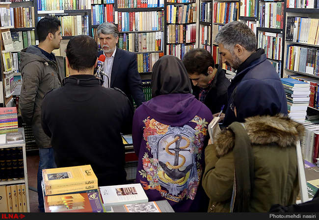 اولین دیدار هفتگی معاون فرهنگی وزیر ارشاد از کتابفروشی‌ها