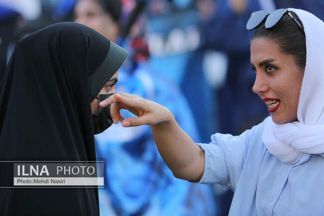  حضور بانوان در ورزشگاه ازادی