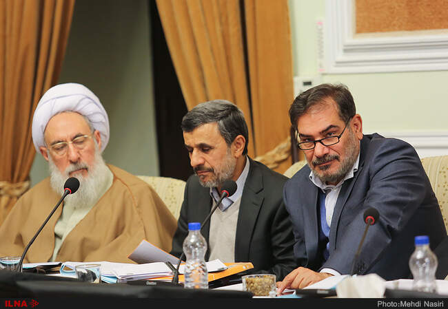 از رایزنی احمدی‌نژاد با دبیر شورای عالی امنیت ملی تا جای خالی روسای ۲ قوه در جلسه امروز مجمع تشخیص