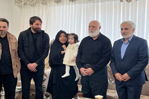 ابلاغ پیام تسلیت قالیباف به خانواده حلما، دختر یک‌ونیم ساله تبریزی