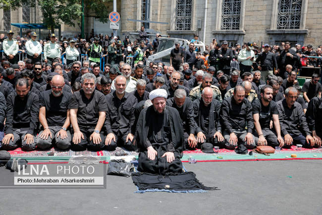 مراسم خیمه‌سوزان ظهر عاشورا در چهارراه گلوبندک تهران /2