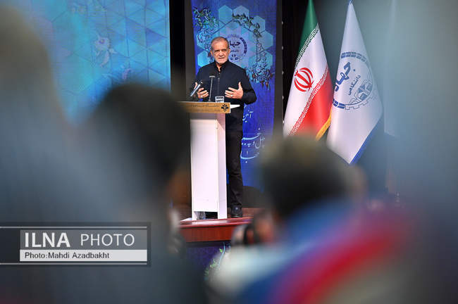 حضور رئیس جمهور در چهل و پنجمین سالگرد تأسیس جهاددانشگاهی