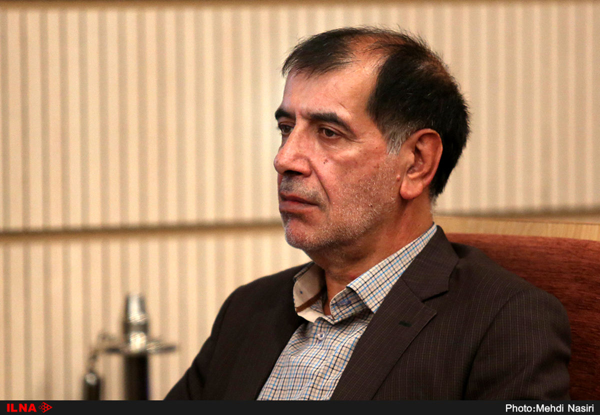 هیچ کسی حق ندارد پشت دولت را خالی کند/ باید چرخ‌های اقتصاد کشور روغن کاری شود/ ژن ترکیدن تورم در اقتصاد ما ماندگار شده است