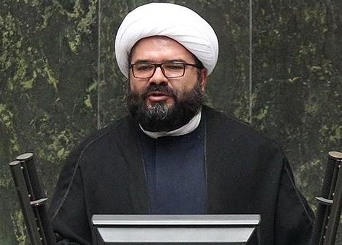 وقتی قانون به نفع شما نباشد به مراجع قانونی می‌تازید/ مواظب باشید خودتان از قطار انقلاب پیاده نشوید