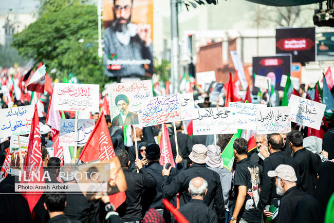 مراسم تشییع پیکر مطهر رهبر شهید انقلاب / 3