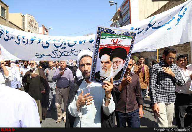 راهپیمایی نمازگزاران در اعتراض به حادثه منا-قم