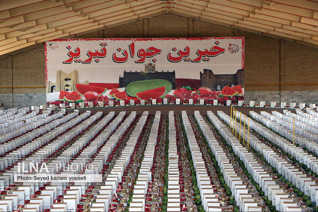 توزیع 10 هزار بسته ویژه یلدا در مناطق حاشیه نشین تبریز
