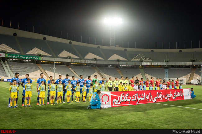 لیگ برتر فوتبال ۱۳۹۵: استقلال تهران - نفت تهران