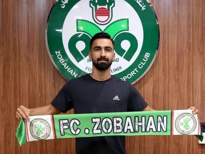 محمدجواد آزاده به ذوب آهن پیوست