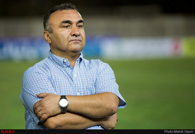 مسابقه فوتبال بین دوتیم نفت تهران و صنعت نفت آبادان