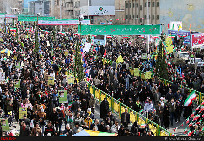 راهپیمایی یوم الله 22 بهمن-1