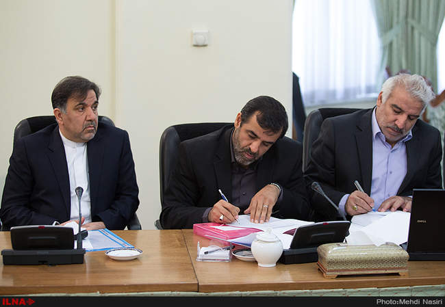 جلسه‌ ستاد فرماندهی اقتصاد مقاومتی به ریاست اسحاق جهانگیری