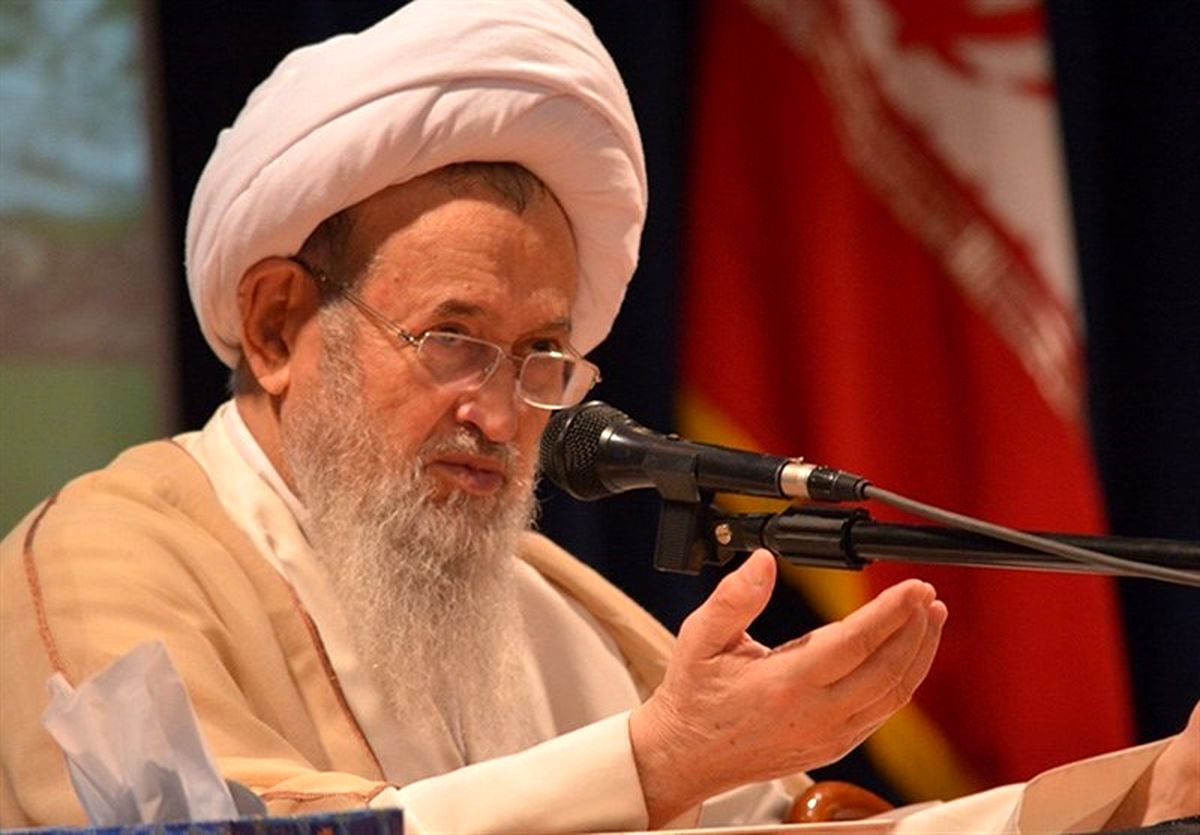  برخورد با صاحبان نفوذ و قاچاقچیان کالا ماموریت اصلی دولت/شعار حمایت از کالای ایرانی با مشارکت مردمی محقق می شود