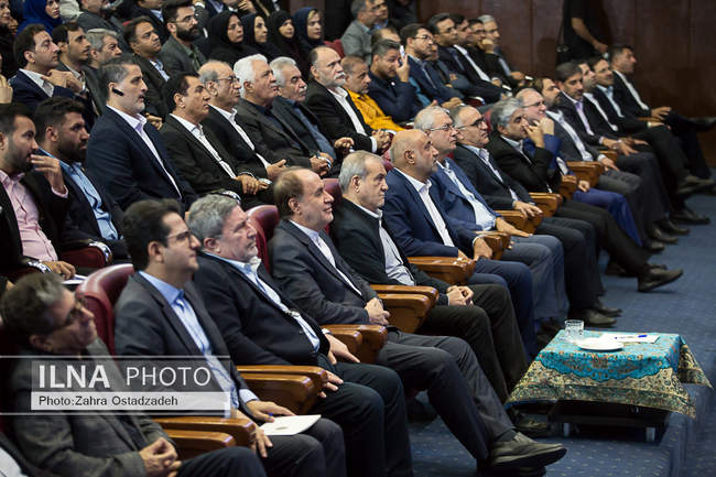 همایش «در مسیر عدالت» عدالت شغلی، توازن منطقه‌ای با حضور رییس جمهور 