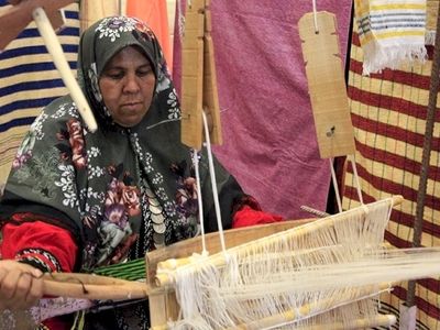 هنرمندان صنایع‌دستی گرگان تسهیلات دریافت می‌کنند