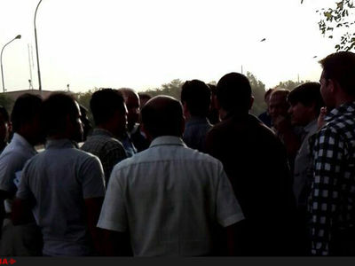 کارگران سیمان دشتستان تجمع کردند